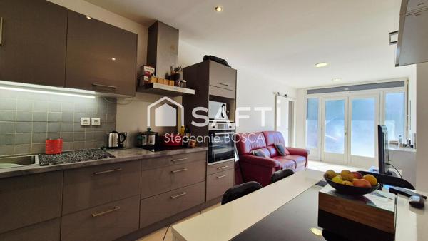 T2 MEUBLÉ DE 36 M2 - STATIONNEMENT PRIVATIF