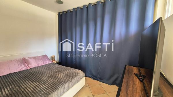 T2 MEUBLÉ DE 36 M2 - STATIONNEMENT PRIVATIF