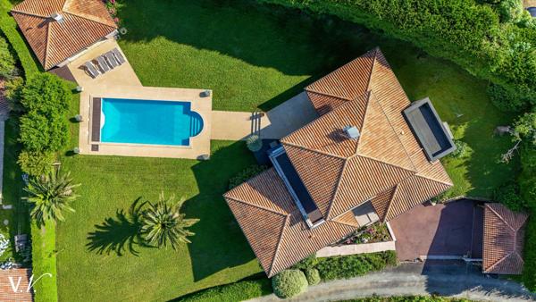 URRUGNE - Villa comtemporaine vue montagne et océan