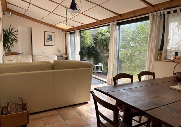 Maison familiale 142 m² avec jardin, garage et potentiel de surélévation