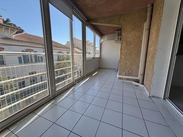 HYERES - Beau 3 pièces lumineux et fonctionnel