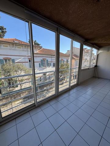 HYERES - Beau 3 pièces lumineux et fonctionnel