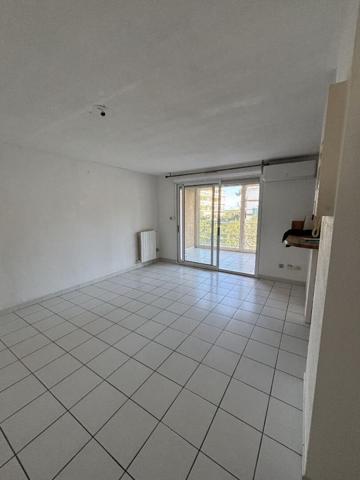 HYERES - Beau 3 pièces lumineux et fonctionnel