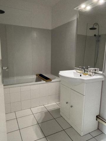 HYERES - Beau 3 pièces lumineux et fonctionnel