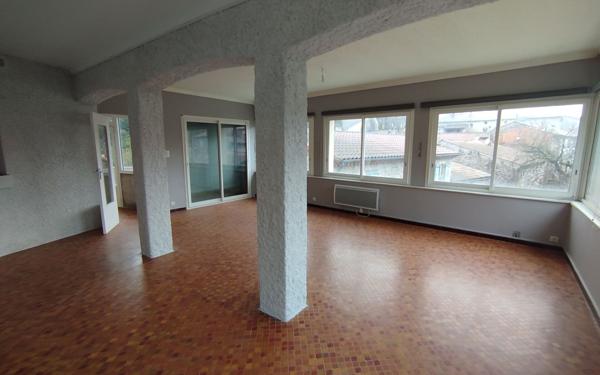 Appartement à louer    3 pièces •  Laurac-en-Vivarais