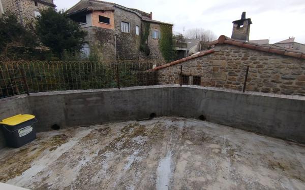 Appartement à louer    3 pièces •  Laurac-en-Vivarais