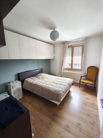 À vendre - Maison mitoyenne 2 côtés, 4 pièces située à Pontarlier (25300)