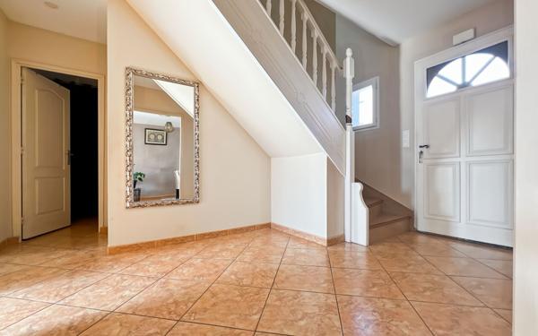 Maison à vendre    6 pièces •  Lailly-en-Val