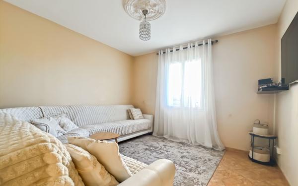 Maison à vendre    6 pièces •  Lailly-en-Val