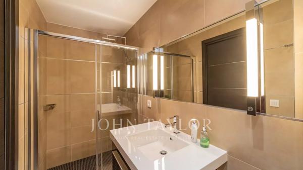 Spacieux appartement en plein centre de Beaulieu-sur-Mer