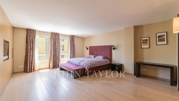 Spacieux appartement en plein centre de Beaulieu-sur-Mer