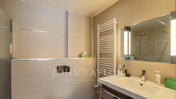 Spacieux appartement en plein centre de Beaulieu-sur-Mer