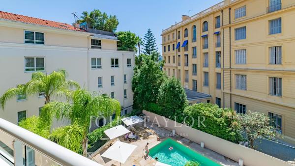 Spacieux appartement en plein centre de Beaulieu-sur-Mer