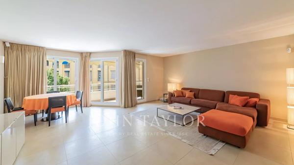 Spacieux appartement en plein centre de Beaulieu-sur-Mer