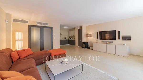 Spacieux appartement en plein centre de Beaulieu-sur-Mer