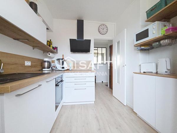 Tullins - Appartement T4 traversant de 66 m² avec petit balcon et caves