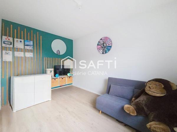 Tullins - Appartement T4 traversant de 66 m² avec petit balcon et caves