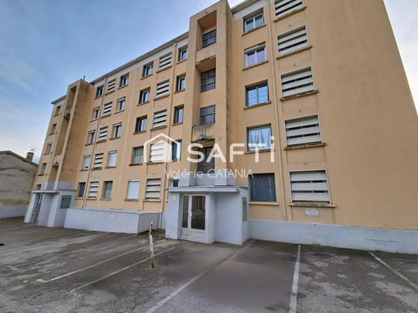 Tullins - Appartement T4 traversant de 66 m² avec petit balcon et caves