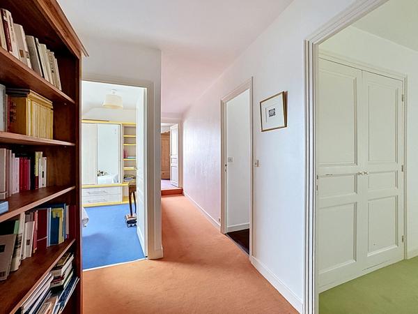Maison familiale à vendre Langueux - Maison familiale avec six chambres au calme à proximité des commerces de Langueux !