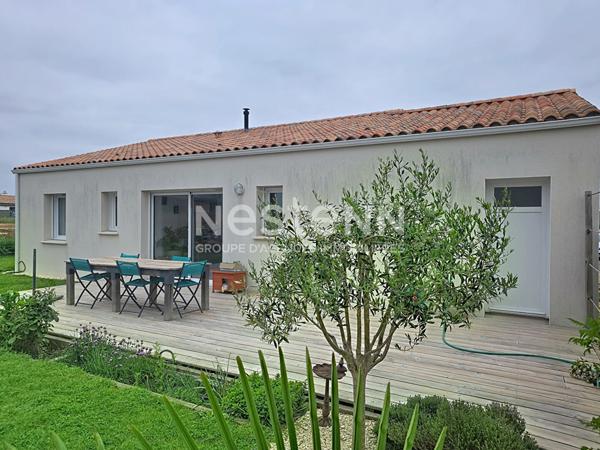 Maison de plain pied, 3 chambres, garage, jardin située à LUÇON