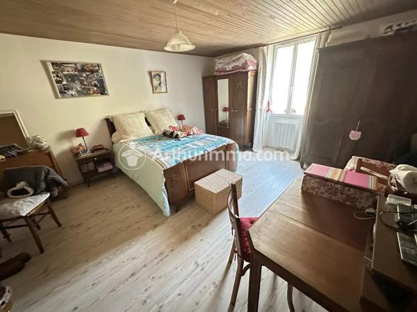 Vente Maison 7 pièces 169 m2 à Neuvic