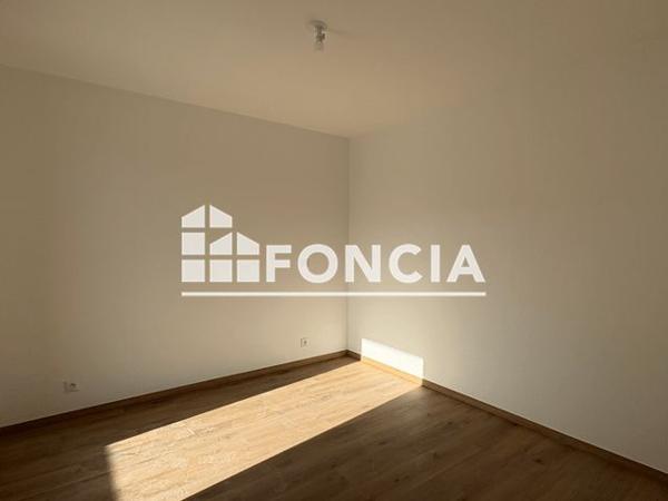 Location Appartement 2 pièces 41.2 m² - AVENUE CHARLES DE GAULLE ZAC DES MINOTIERS Pont De Claix 38800