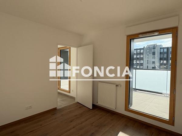 Location Appartement 2 pièces 41.2 m² - AVENUE CHARLES DE GAULLE ZAC DES MINOTIERS Pont De Claix 38800