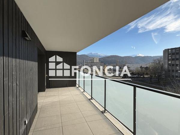 Location Appartement 2 pièces 41.2 m² - AVENUE CHARLES DE GAULLE ZAC DES MINOTIERS Pont De Claix 38800