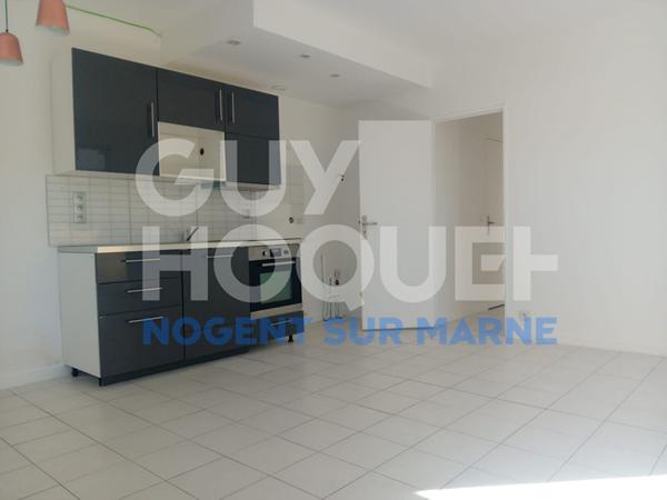 Centre-ville / Terrasse / Lumineux