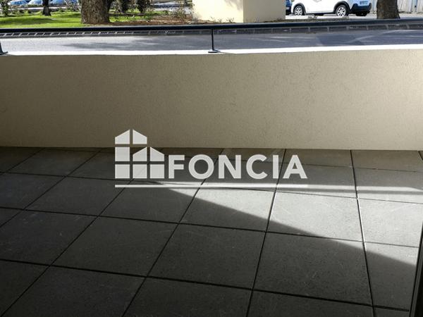 Location Appartement 3 pièces 63.99 m² - AVENUE GABRIEL BARBAROUX Le Luc 83340