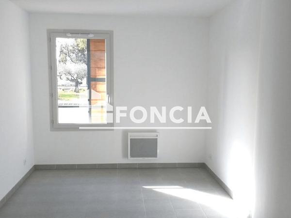 Location Appartement 3 pièces 63.99 m² - AVENUE GABRIEL BARBAROUX Le Luc 83340