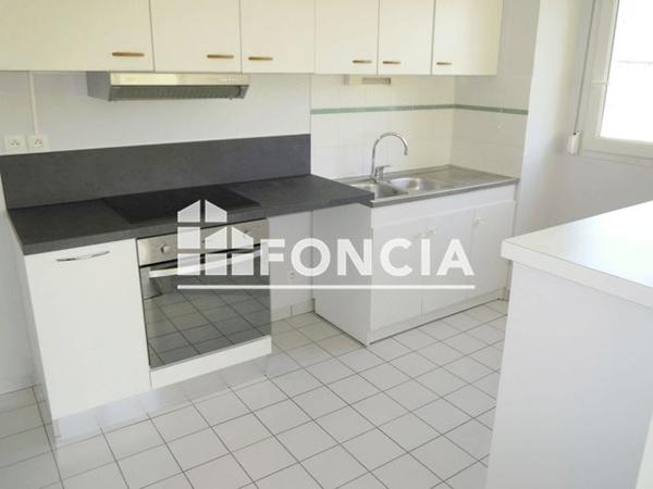 Location Appartement 3 pièces 58.2 m² - 3 RUE DU COMBAT DES TRENTE Saint-brieuc 22000