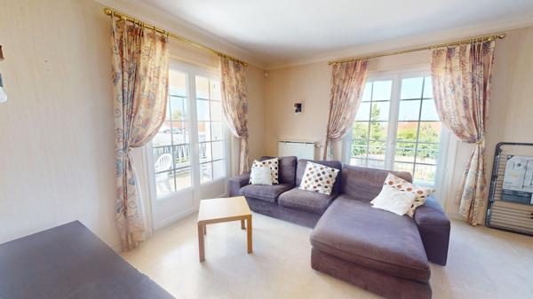 Location maison près de CHAZELLES SUR LYON - 5 pièce(s) - 100 m² - 1 150 €/mois