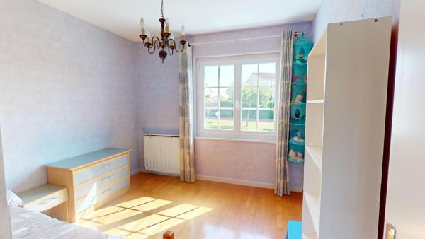 Location maison près de CHAZELLES SUR LYON - 5 pièce(s) - 100 m² - 1 150 €/mois