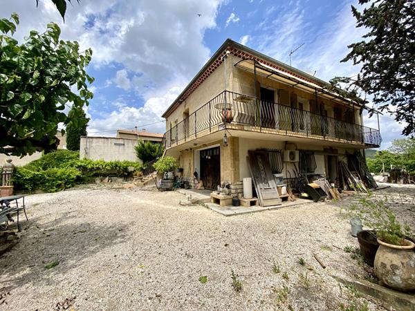 Maison Rognes 4 pièces 95 m2 sur 1000m2 de terrain.