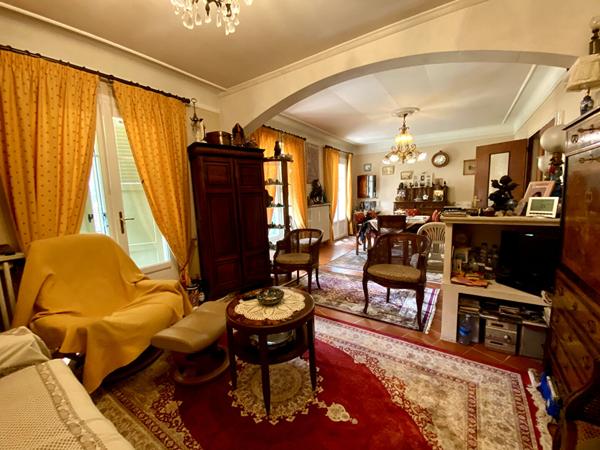 Maison Rognes 4 pièces 95 m2 sur 1000m2 de terrain.