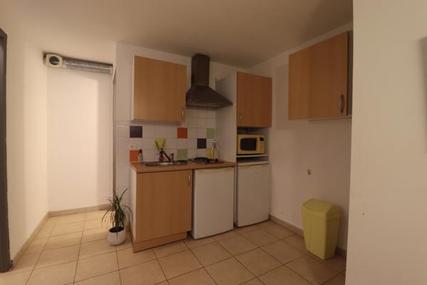 Agréable T2 dans résidence de tourisme 3 étoiles à SERRA DI FERRO (2A).