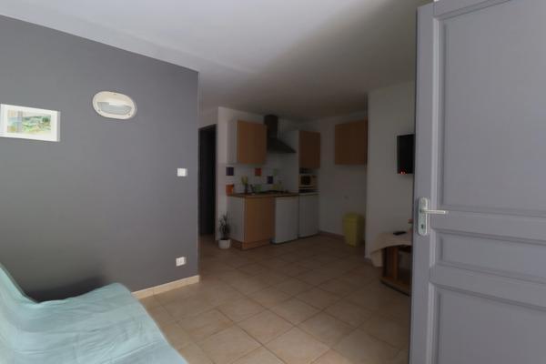 Agréable T2 dans résidence de tourisme 3 étoiles à SERRA DI FERRO (2A).