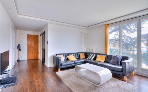 Appartement à vendre    5 pièces • 79,60 m2 Sèvres