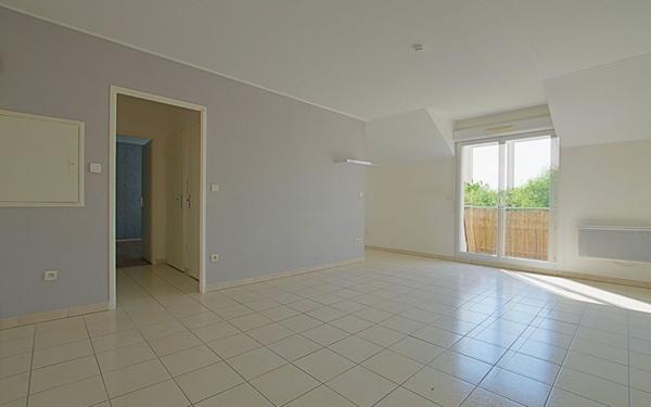 Appartement à louer    2 pièces •  Roye