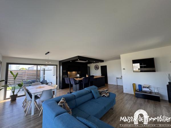 Vente Maison contemporaine de 2023 - 3 chambres - 107m² - Jardin clos et garage - BOUTIERS ST TROJAN