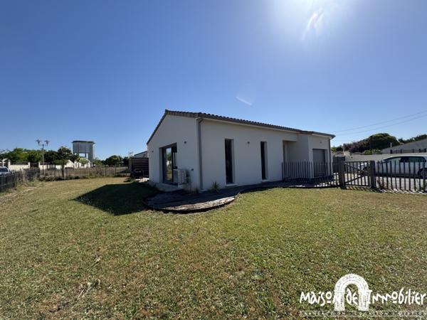 Vente Maison contemporaine de 2023 - 3 chambres - 107m² - Jardin clos et garage - BOUTIERS ST TROJAN
