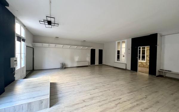 Appartement à vendre    1 pièce • 142 m2 Béziers