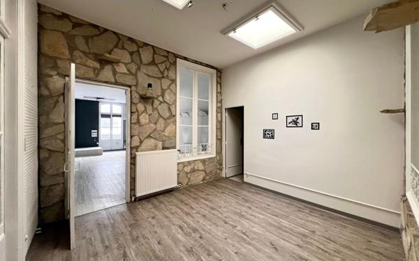 Appartement à vendre    1 pièce • 142 m2 Béziers