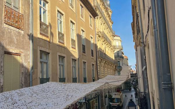 Appartement à vendre    1 pièce • 142 m2 Béziers