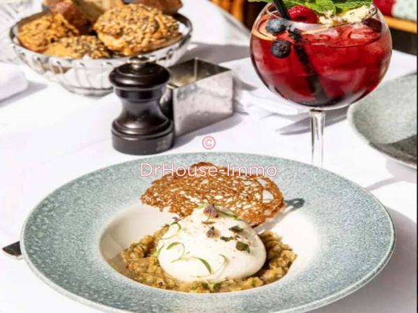 Commerce à vendre 3 pièces de 230 m²