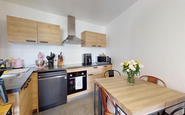 Appartement à vendre    3 pièces • 69,21 m2 Pont-de-Chéruy