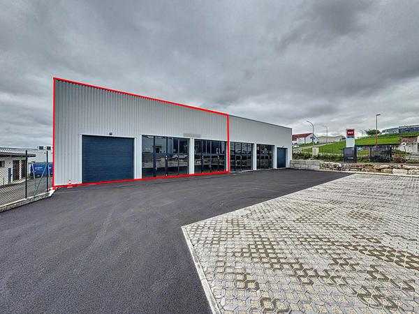 Location local commercial Vesoul - 240 m² - 1 900 €/mois
