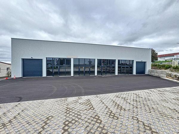 Location local commercial Vesoul - 240 m² - 1 900 €/mois