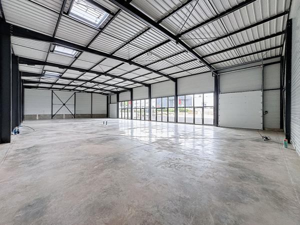 Location local commercial Vesoul - 240 m² - 1 900 €/mois